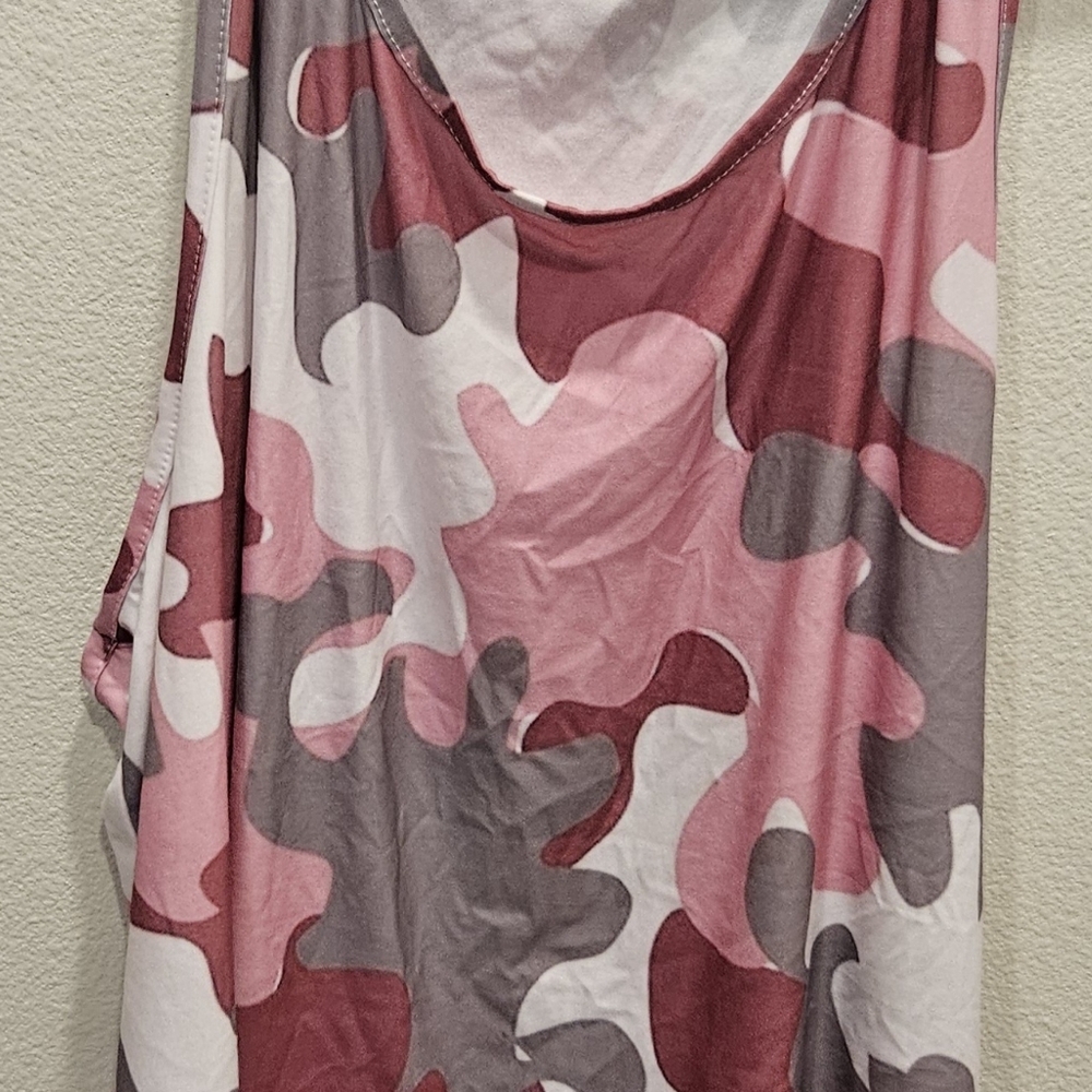 Pink Camo Tank and Legging Set NWOT - Picture 2 of 3